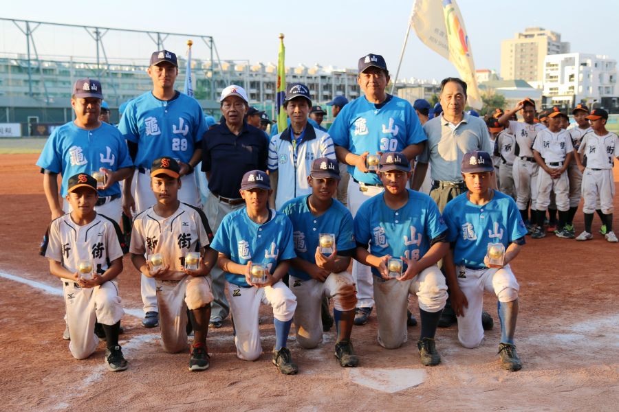 国小硬棒》打到教头呼吸快停止 龟山收硬式组