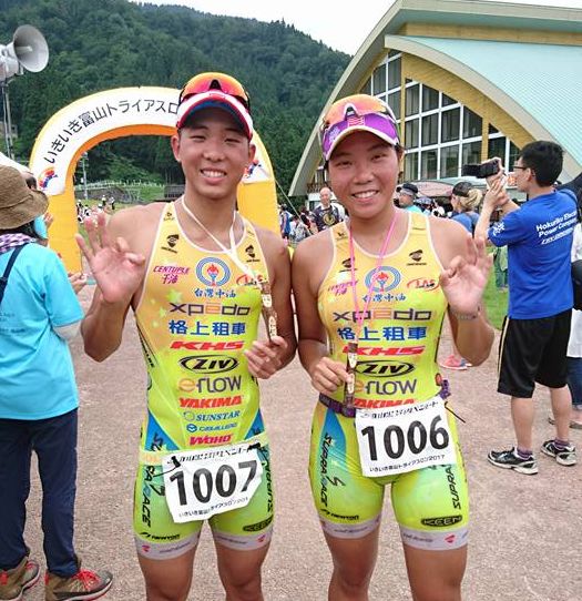 姊弟張婷婷(右)、張家豪在富山都有好成績。張勝凱提供