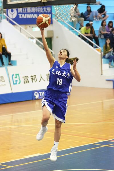 文化大學徐玉蓮上籃。圖/UBA提供