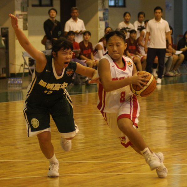 HBL》乙級出身大菜鳥陳芷英處女秀「雙十」 普門踏出衛冕第一步 - 麗台運動報