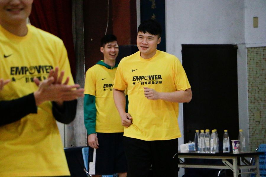 篮球》2018引爆寒假篮球训练营 世大运五虎到