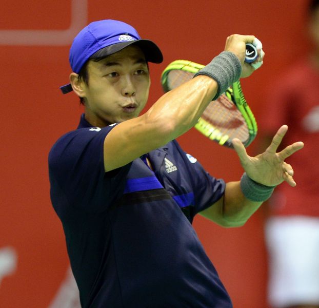 网球》首盘抢七不敌世界青少年球王 卢彦勋上