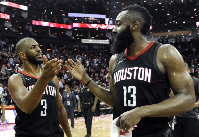 自1997年联盟纪录失误以来,保罗是第1位单场拿下41分却没有发生任何失误的球员(图片取自AFP)