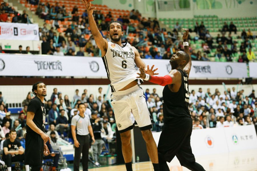 寶島夢想家洋將Ronnie Aguliar拿下23分12籃板雙十成績。圖/寶島夢想家提供