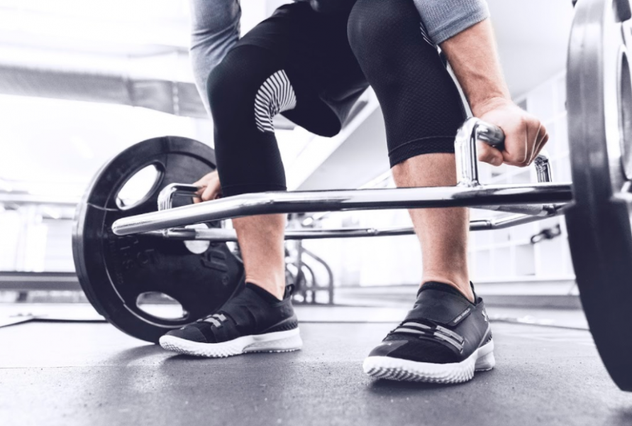 UA》推出Architech Reach训练鞋 向拳王阿里致