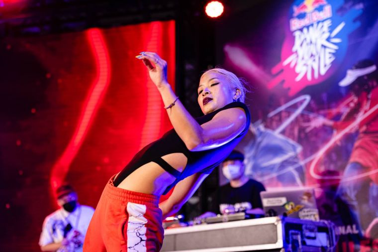 Chrissy Chou以性感律動詮釋K-POP贏得Red Bull Dance Your Style台灣冠軍。官方提供