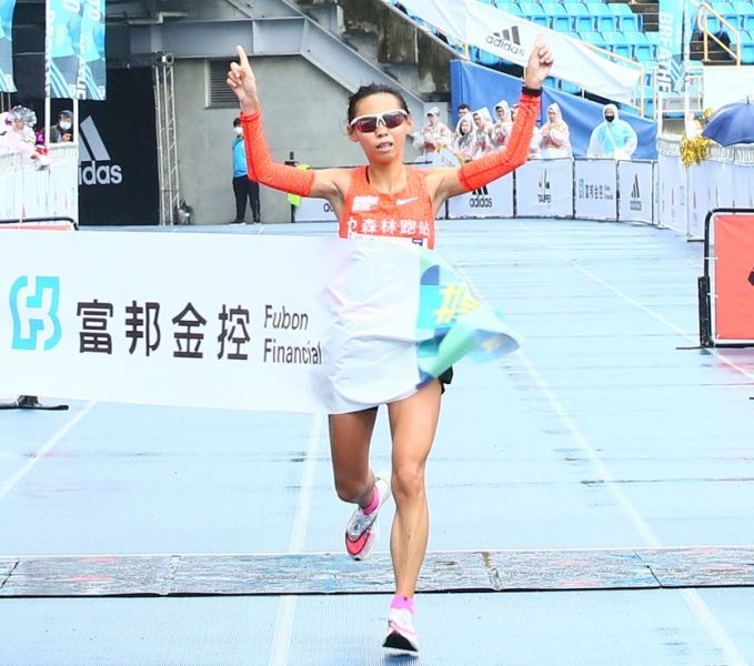 「馬拉松寶貝」曹純玉破全國紀錄,惜未達冬奧標。大會提供