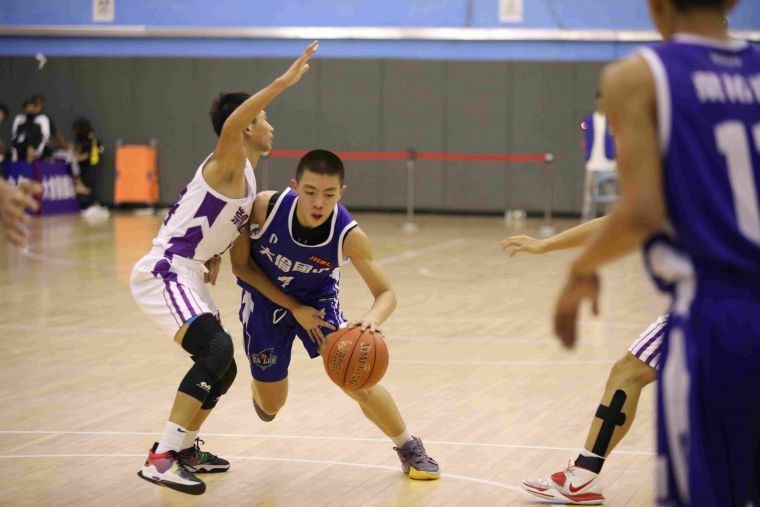 大倫紀柏翔17分、15籃板「雙十」。大會提供