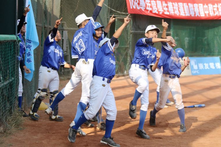 光明靠麟洛致命投手犯規獲勝。大會提供