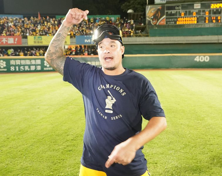 林智勝生涯第5冠到手,高興拿到轉戰中信的第1座冠軍。游智勝攝