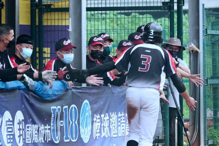 照片2-1中正預校16強創新高。大會提供
