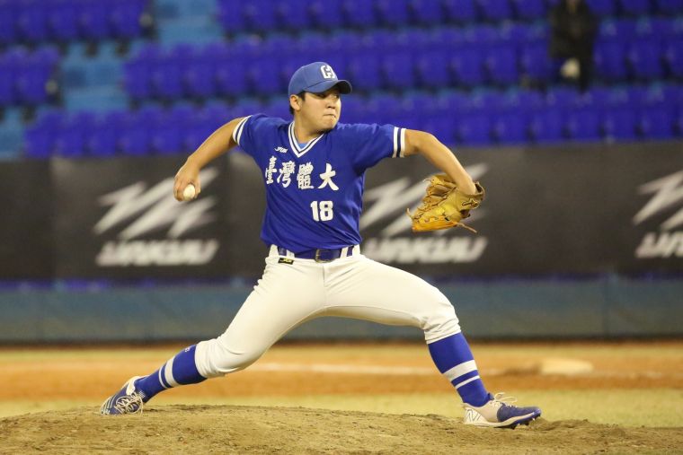 邱志鵬中繼5局失1分拿到本屆首勝。大專體總提供