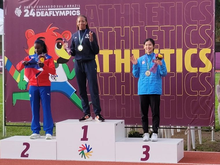 許樂選手於女子100公尺準決賽打破世界聽障U20紀錄。體育署提供
