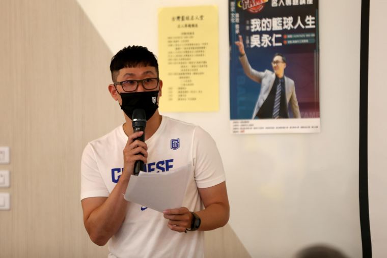 名人堂系列講座吳永仁開講。台灣籃球名人堂協會提供