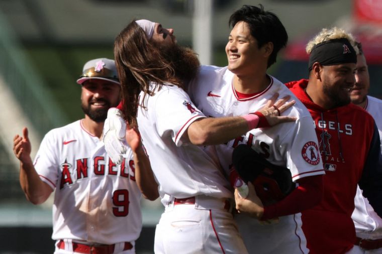 大谷翔平追平安外加再見分被美媒譽為「最佳安打」。法新社