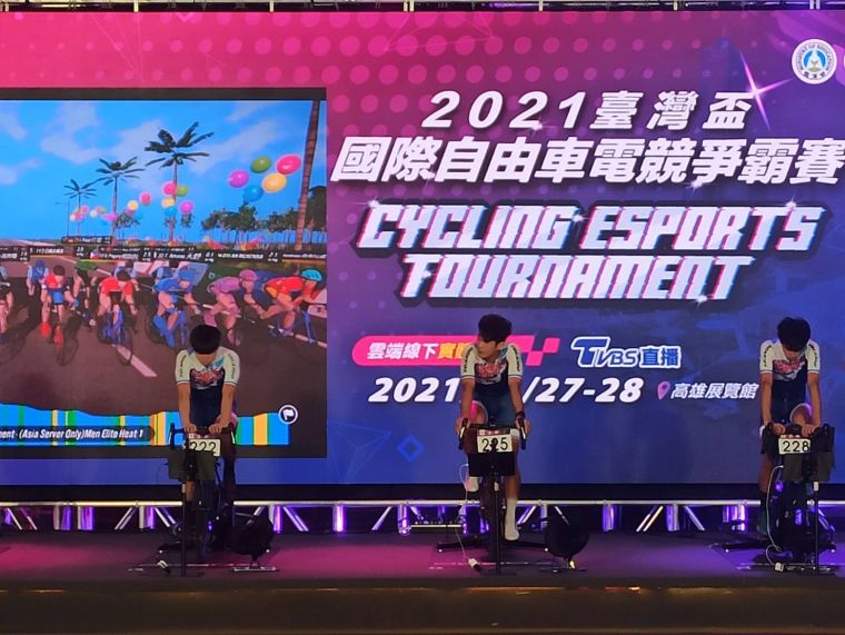 別開生面的臺灣盃自由車電競爭霸賽今首度登場。詹健全攝