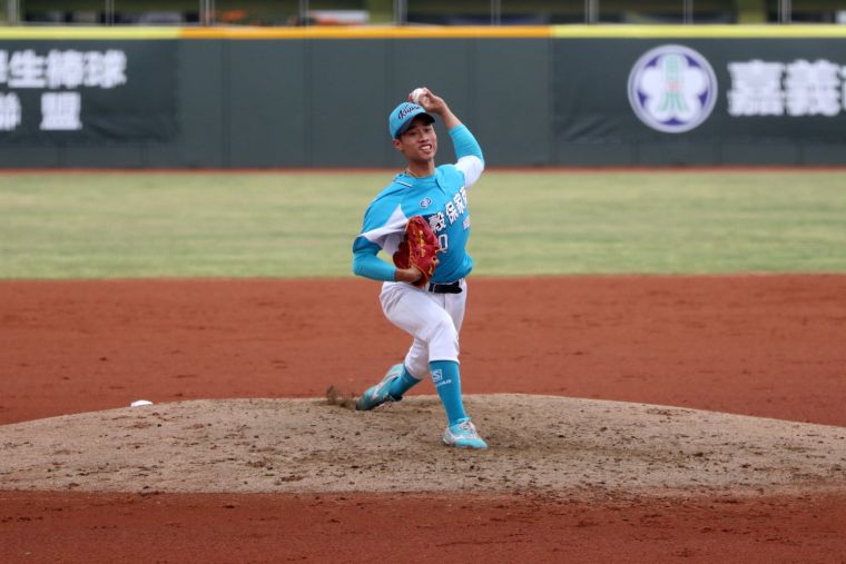 穀保家商林昱珉中繼7.2局飆11K。學生棒聯