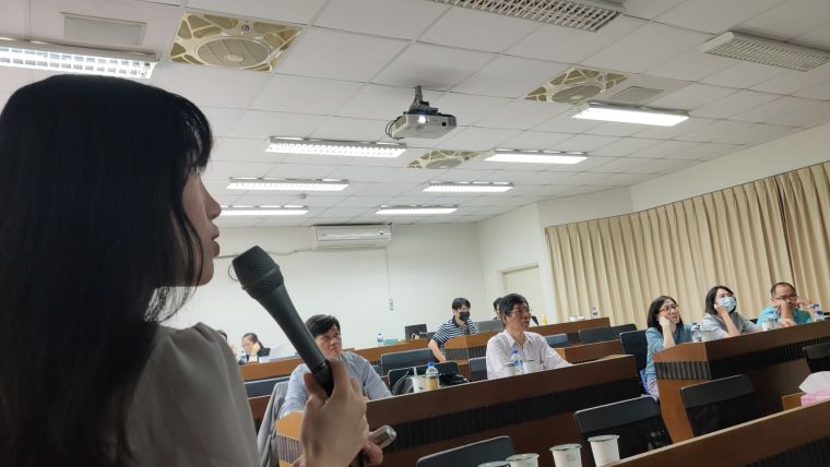 中華民國運動賽事分析師協會講習課程中,運動直播主潔西課程內容新穎而有趣。取自臉書
