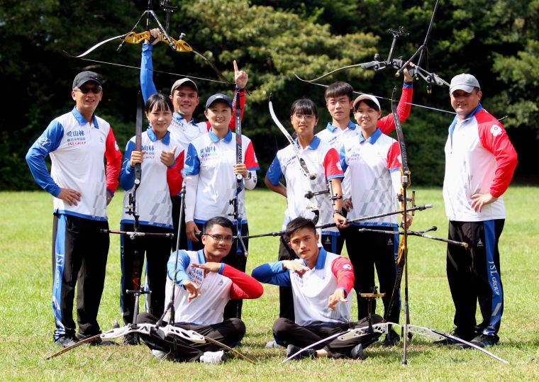 例行賽第五名新竹市愛山林隊連贏四場,首度勇闖至尊盟主賽。中華企業射箭聯盟/提供