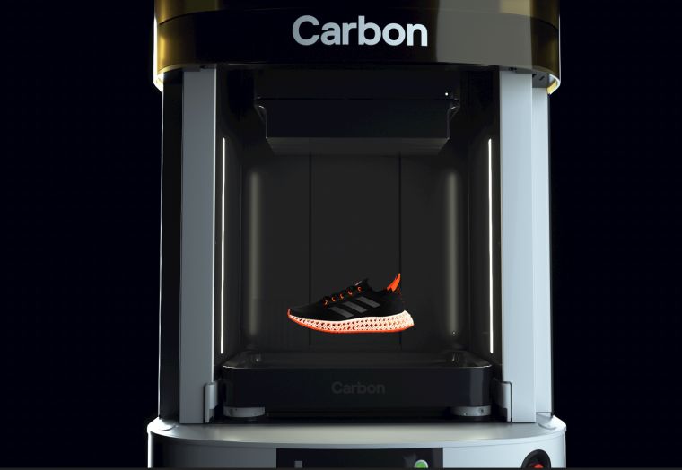 adidas攜手矽谷高科技3D列印新創品牌CARBON，以第一代Futurecraft 4D中底為原型，在網狀中底結構及材質上，再度尋求突破。官方提供