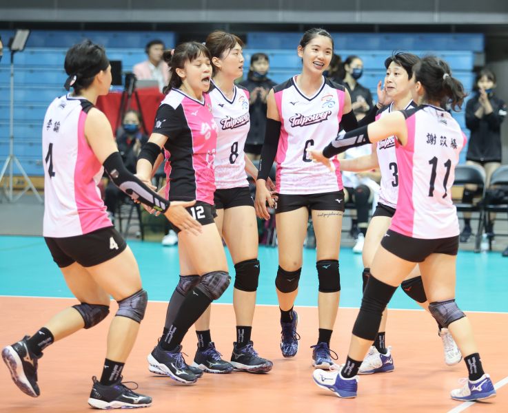 高雄台電下半季三連勝重回第二。排球協會提供