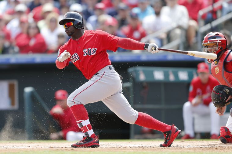 前波士頓紅襪農場大物卡斯提歐(Rusney Castillo)與國民簽約。法新社