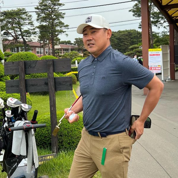 「平成怪物」退休轉戰果嶺。摘自JAPAN GOLF TOUR推特