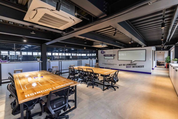 LIONEERS HUB 5樓球團辦公室 採用美式開放辦公空間盼激發員工潛力。官方提供