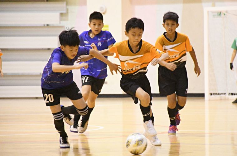 Okane FC（橘）4強賽對上十興國小。大會提供