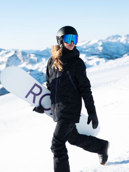 ROXY 推出科技智能雪衣，隨時調節外套的理想溫度。官方提供