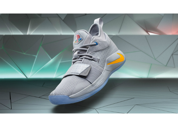 Nike PG 2.5 x PlayStation將於12月1日於指定零售店點販售。