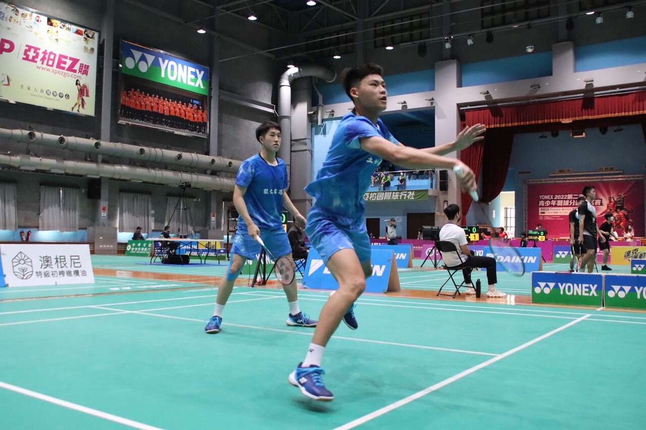 土銀能仁陳子亦呂沛洋於U19男雙項目奪冠。羽協提供
