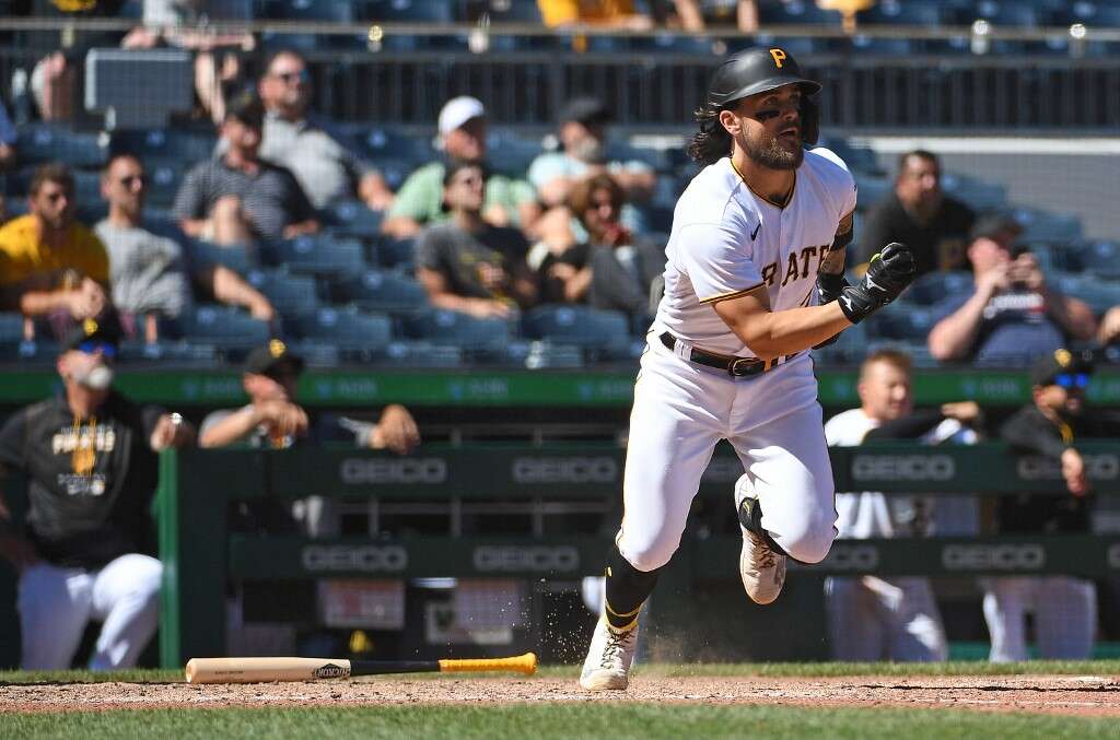 匹茲堡海盜靠著查維斯(Michael Chavis)在延長賽的再見安打拿下比賽。法新社