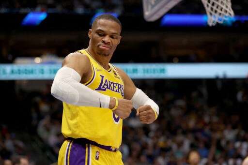 Russell Westbrook 確定執行球員選項留在湖人,湖人沒有喜悅,只有憂慮。法新社