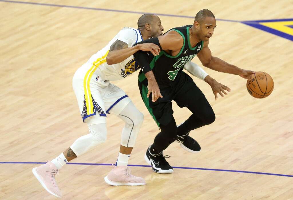綠軍陣中最老最資深的老大哥Al Horford(圖右)都沒打過冠軍賽,其他年輕人當然更不用講。法新社