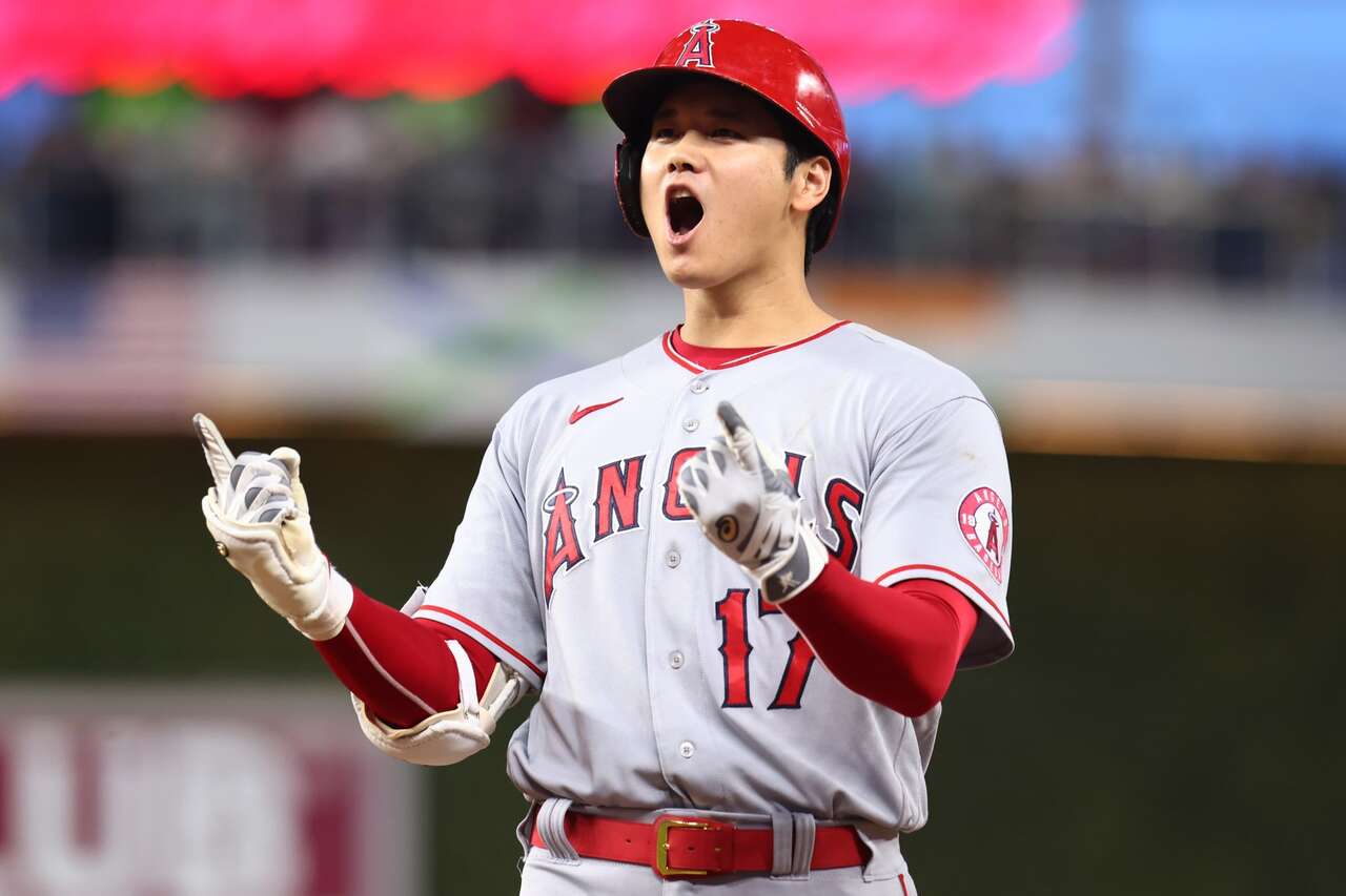 大谷翔平先發二刀流,此戰他不僅打擊有建樹,投手丘上也繳出7局狂飆10次三振無失分,最終幫助球隊以5-2贏球。摘自天使推特