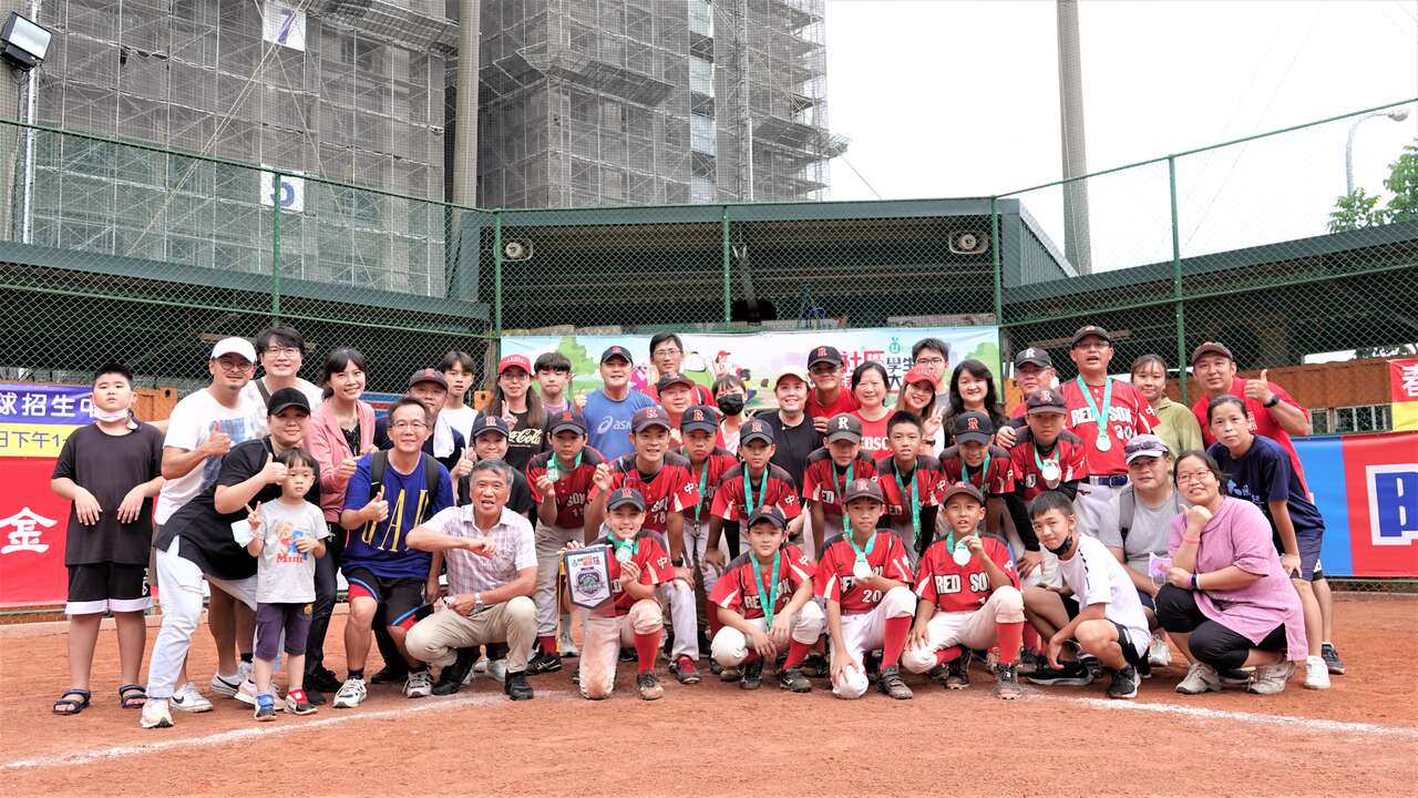 中大紅襪拿到第五名,感謝家長們支持。大會提供