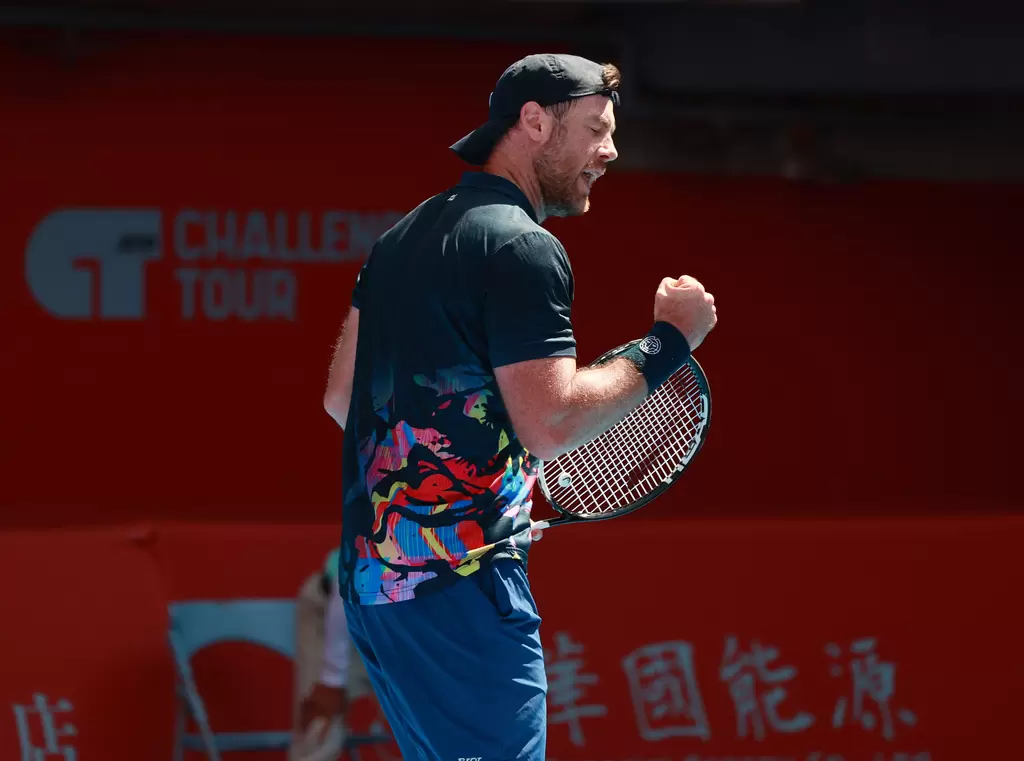 36歲烏克蘭老將馬爾琴科(Illya Marchenko)爆冷獲勝。