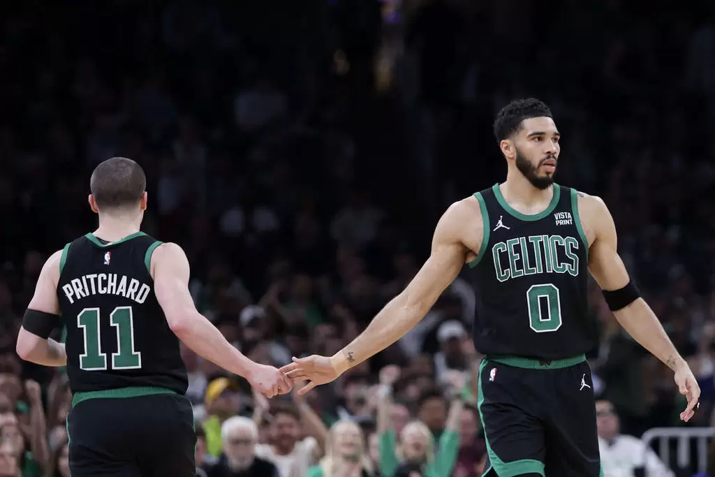 塔圖姆（Jayson Tatum）繳出準大三元成績帶領塞爾提克晉級。法新社