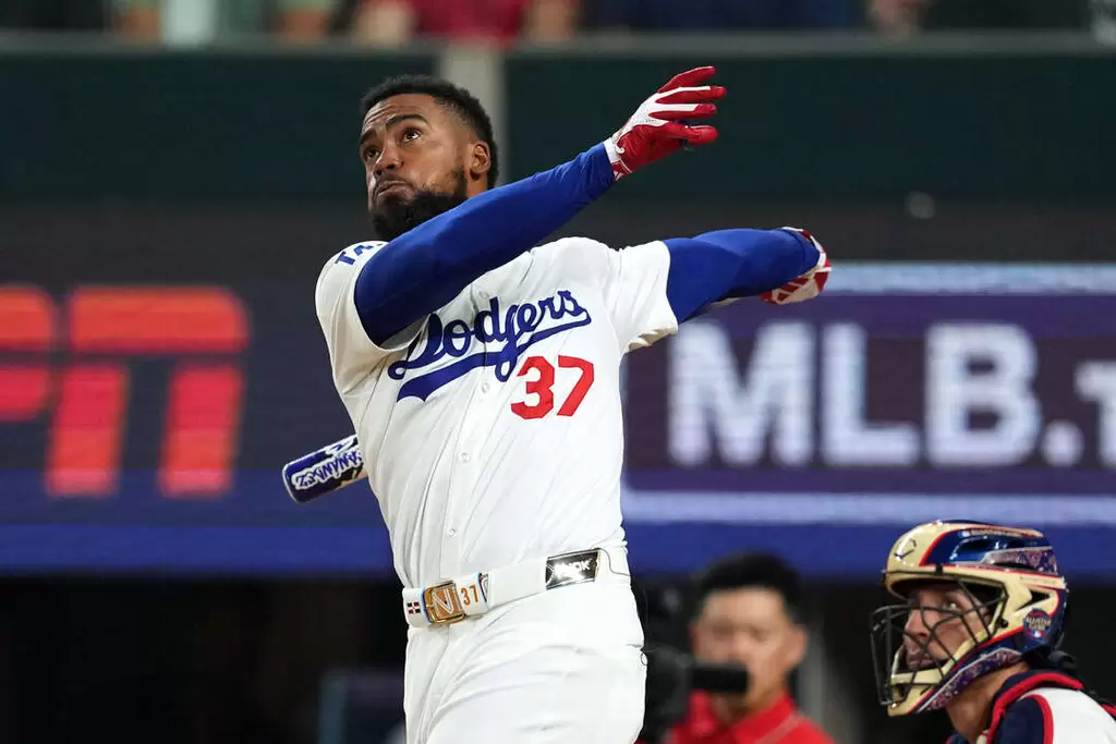 洛杉磯道奇強打赫南德茲（Teoscar Hernandez）轟紅襪誠意不足。法新社