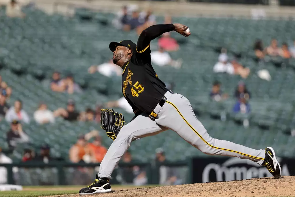 德州遊騎兵今天在主場迎戰匹茲堡海盜，賽前球團為查普曼（Aroldis Chapman）舉行冠軍戒指頒發儀式。法新社