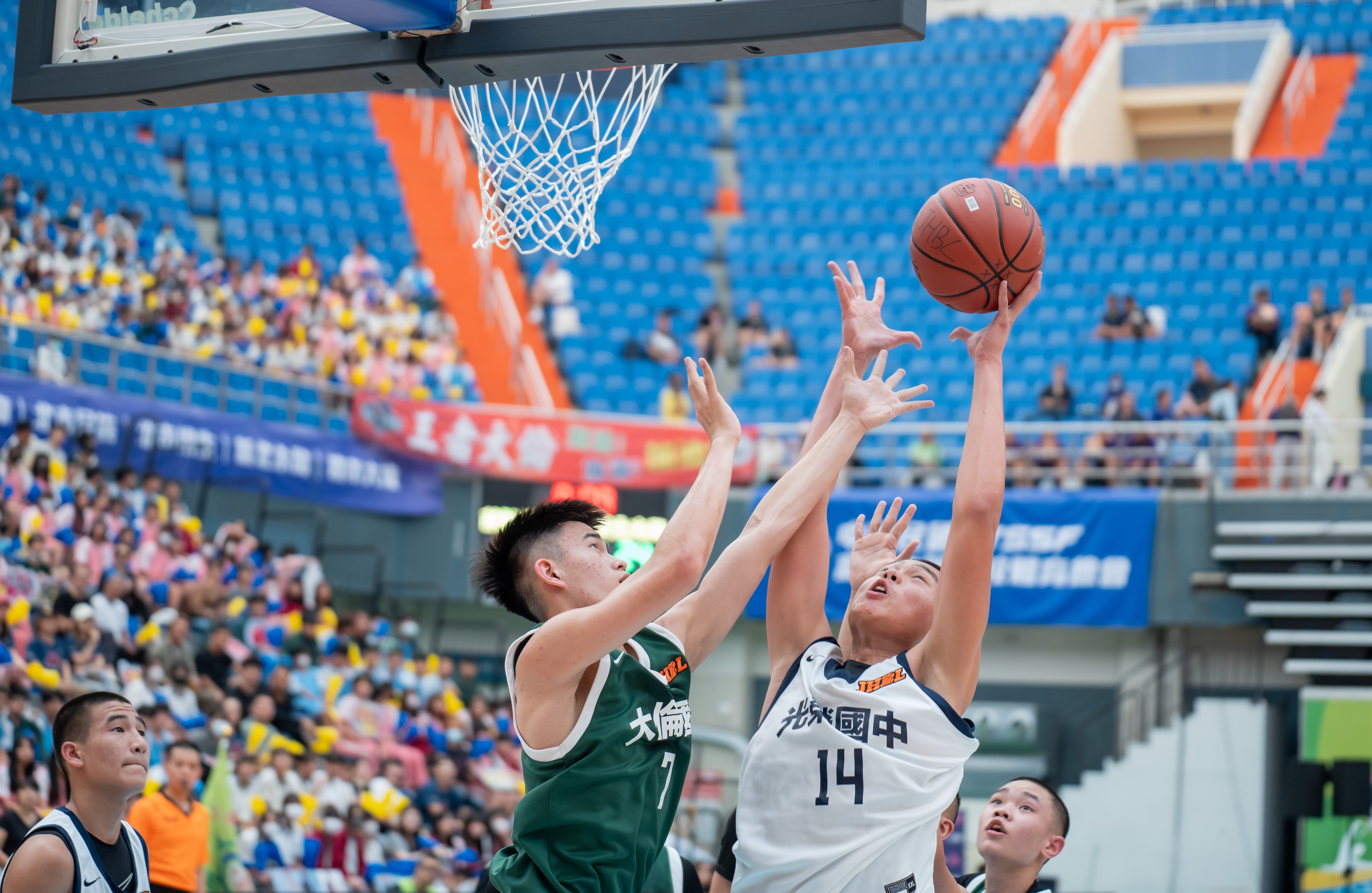光榮秦瑞榆23分20籃板生涯雙新高首度雙20。高中體總提供