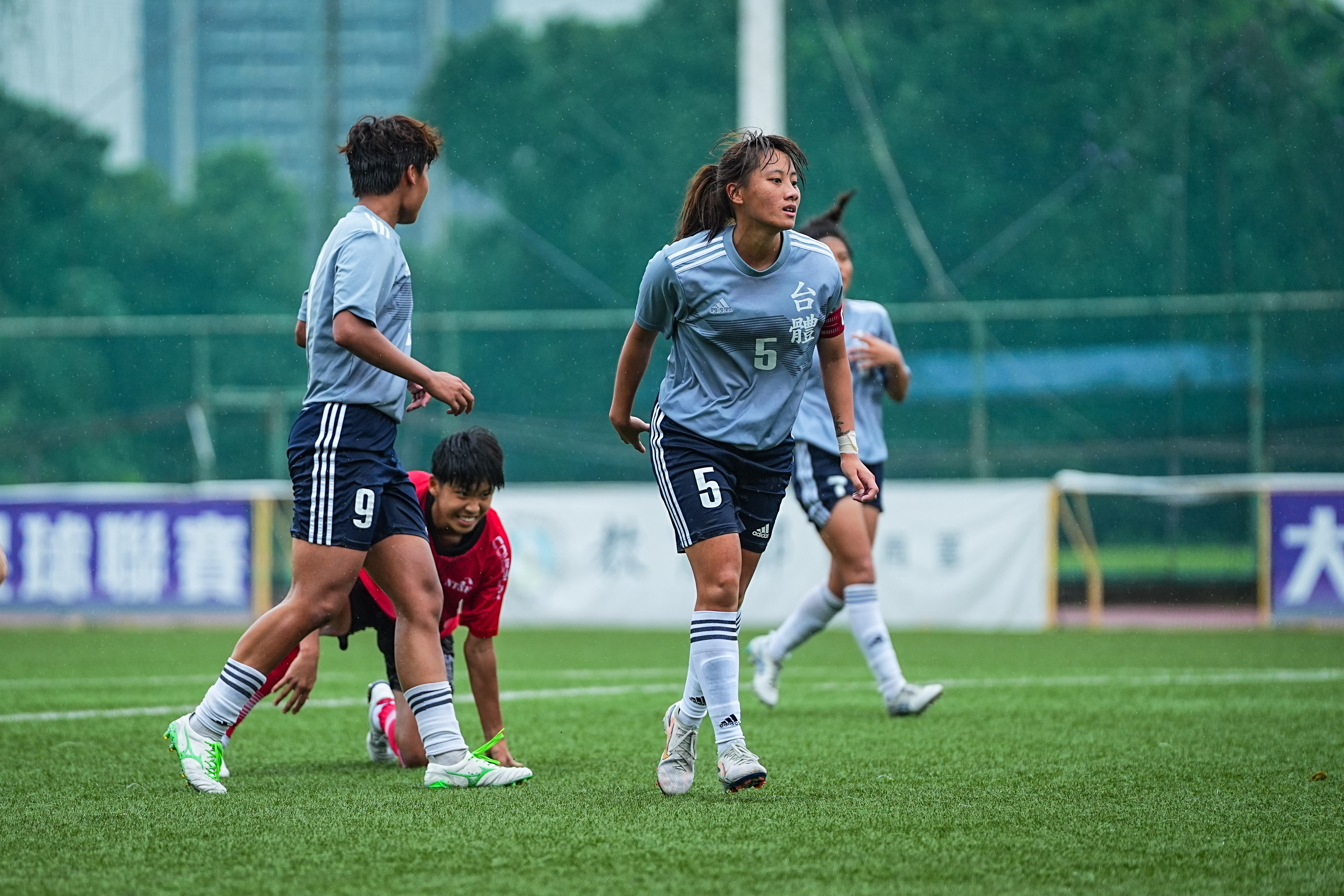 台體黃可欣踢進追平球。大專體總提供