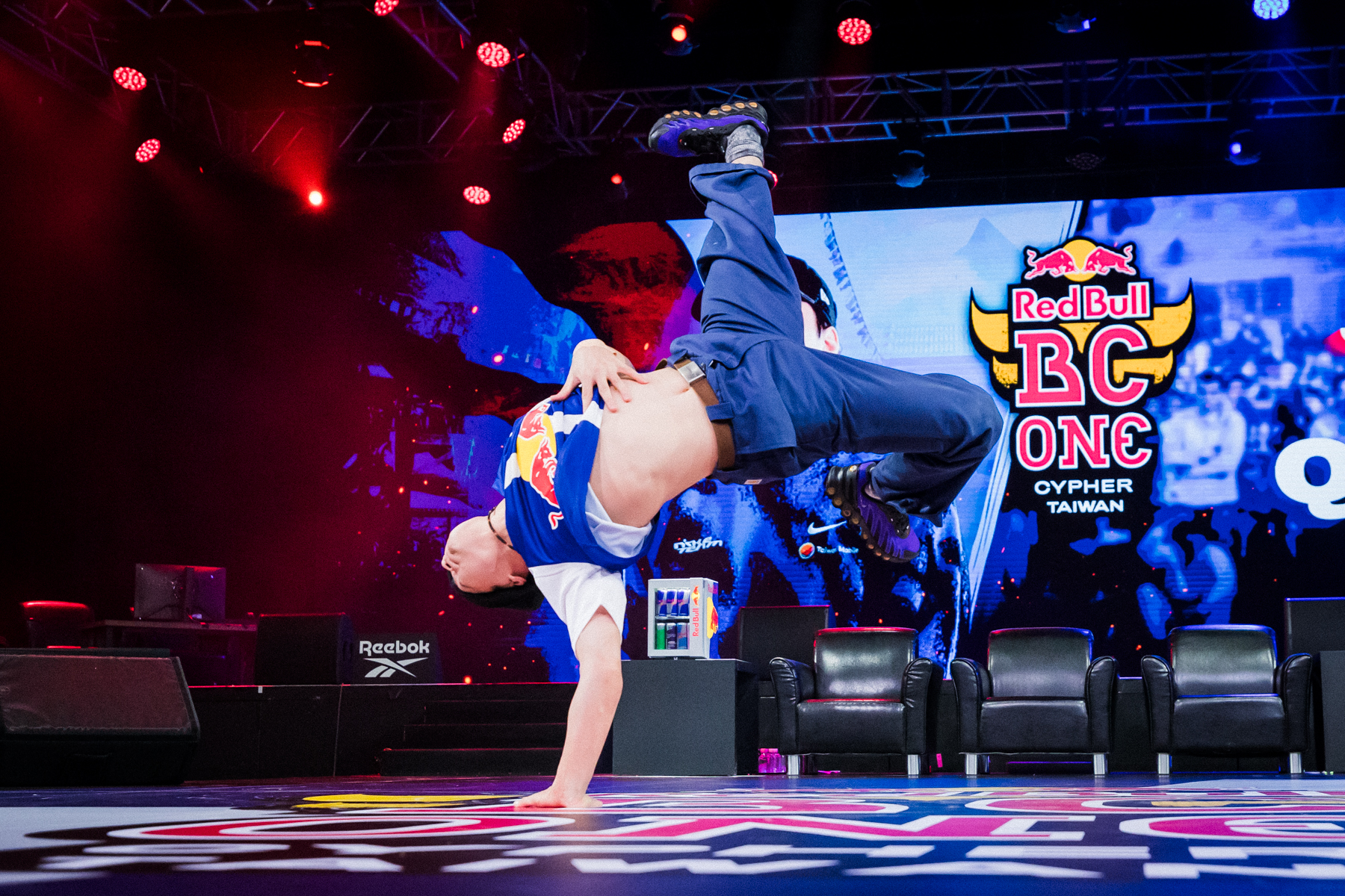 帶領台灣跳上奧運殿堂的 B-Boy Quake孫振與兩位世界級舞者一同擔任評審。Red Bull提供