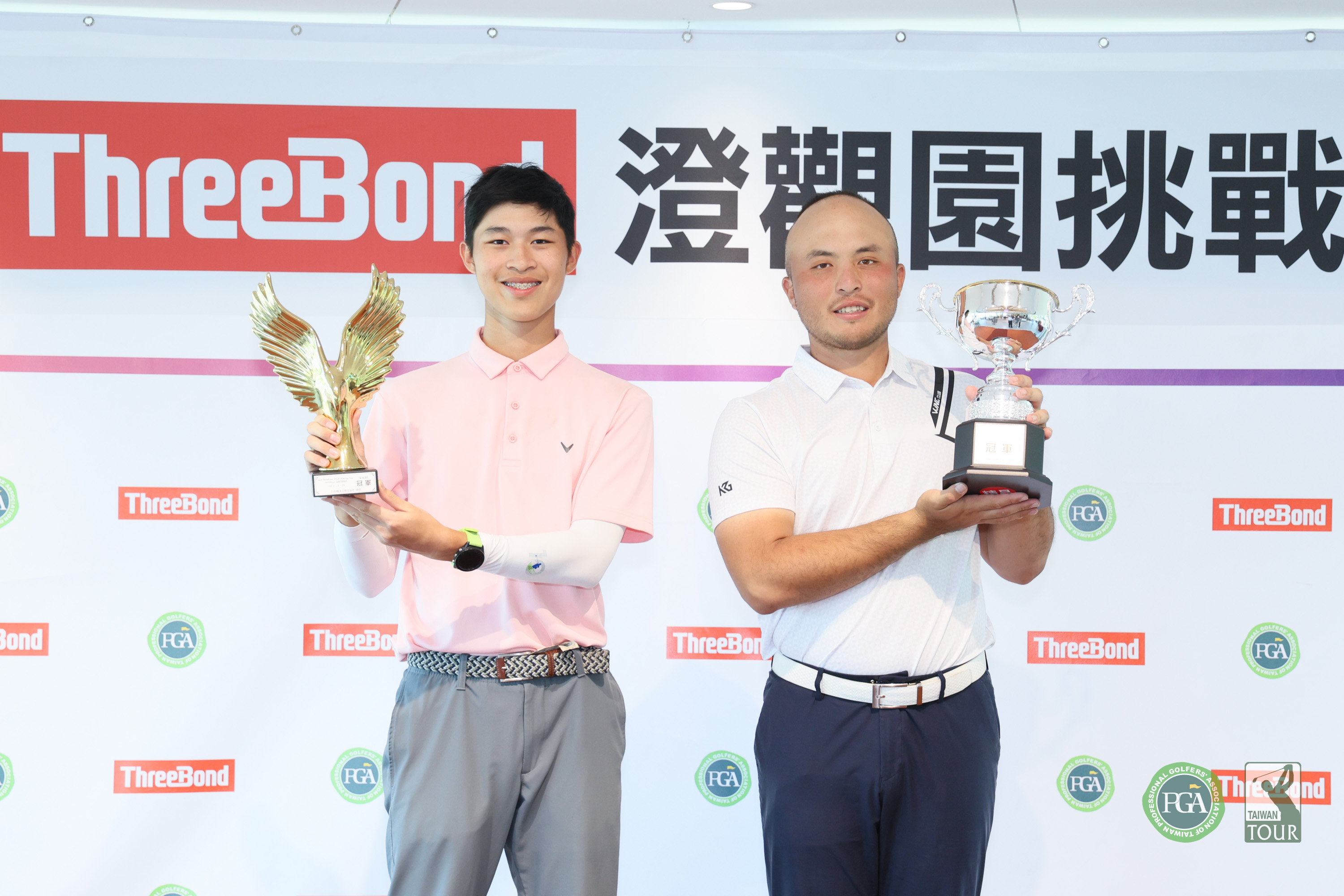 職業冠軍王勝暉(右)及業餘最佳湯禾鈞。Tpga／林聖凱攝影