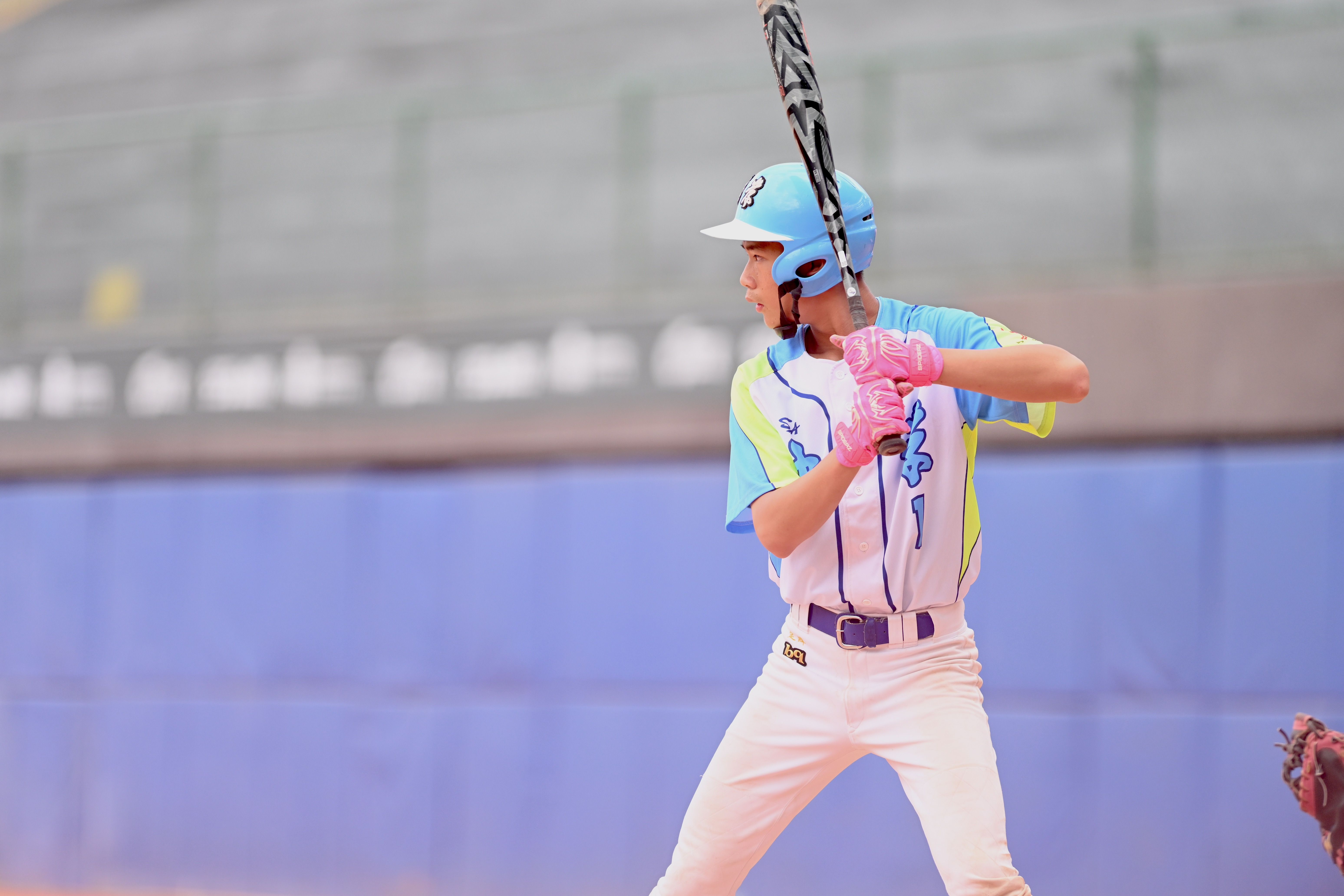 高雄市林定緯敲2分場內全壘打。大會提供