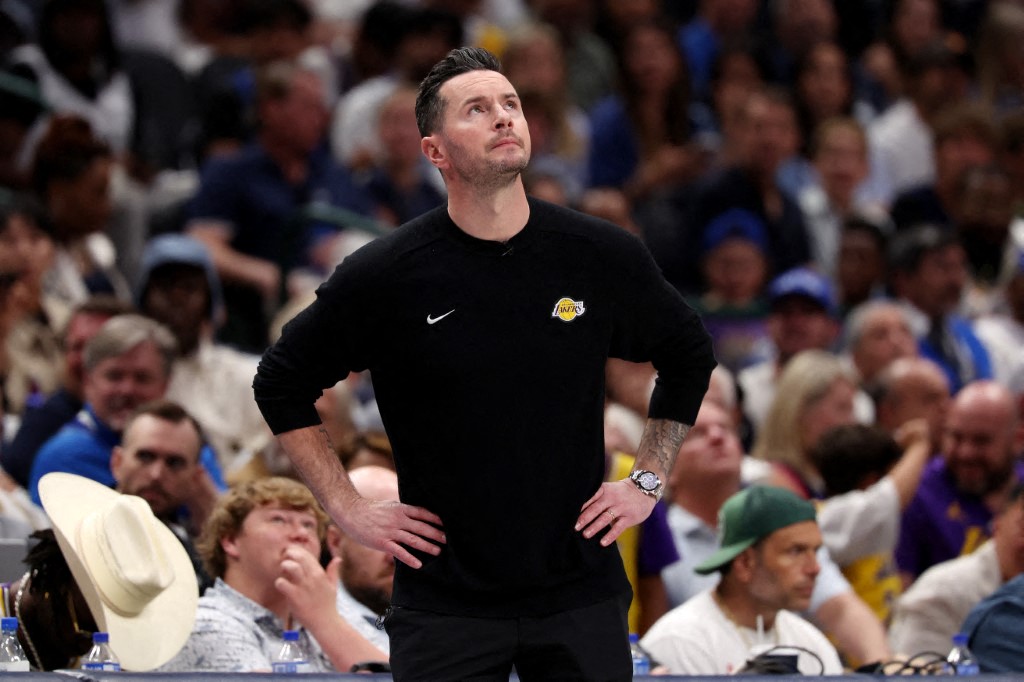 NBA》下半場「自殺式調度」讓先發打滿慘被逆轉 瑞迪克：5人打滿不在計劃內