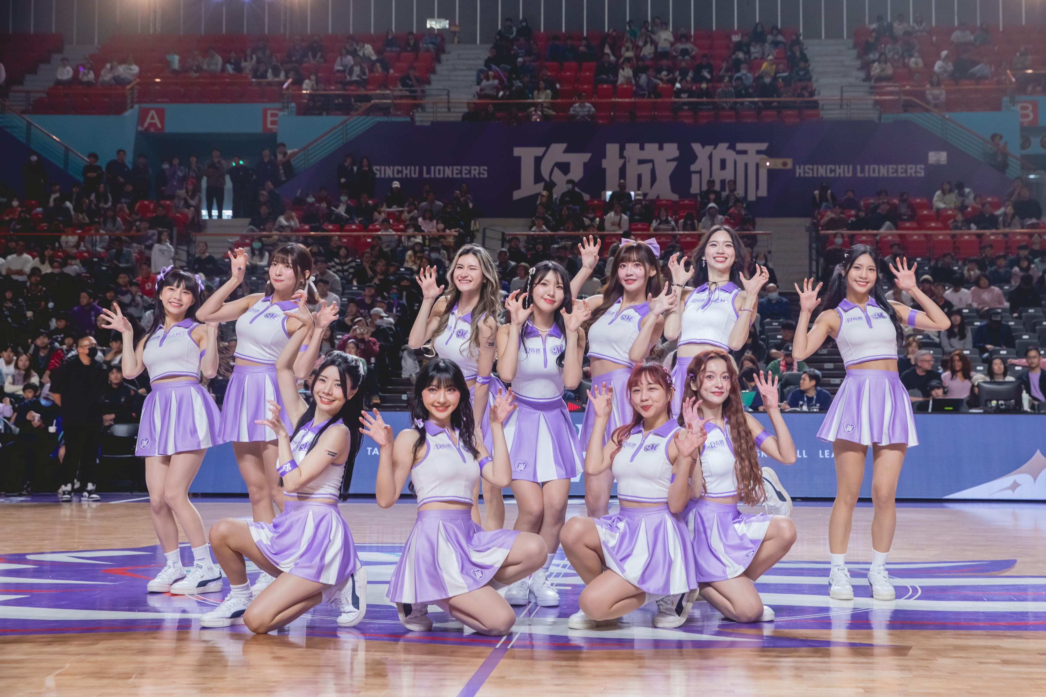 Muse Girls全員到齊搭配一日慕獅女孩廉世彬帶來開場表演。官方提供