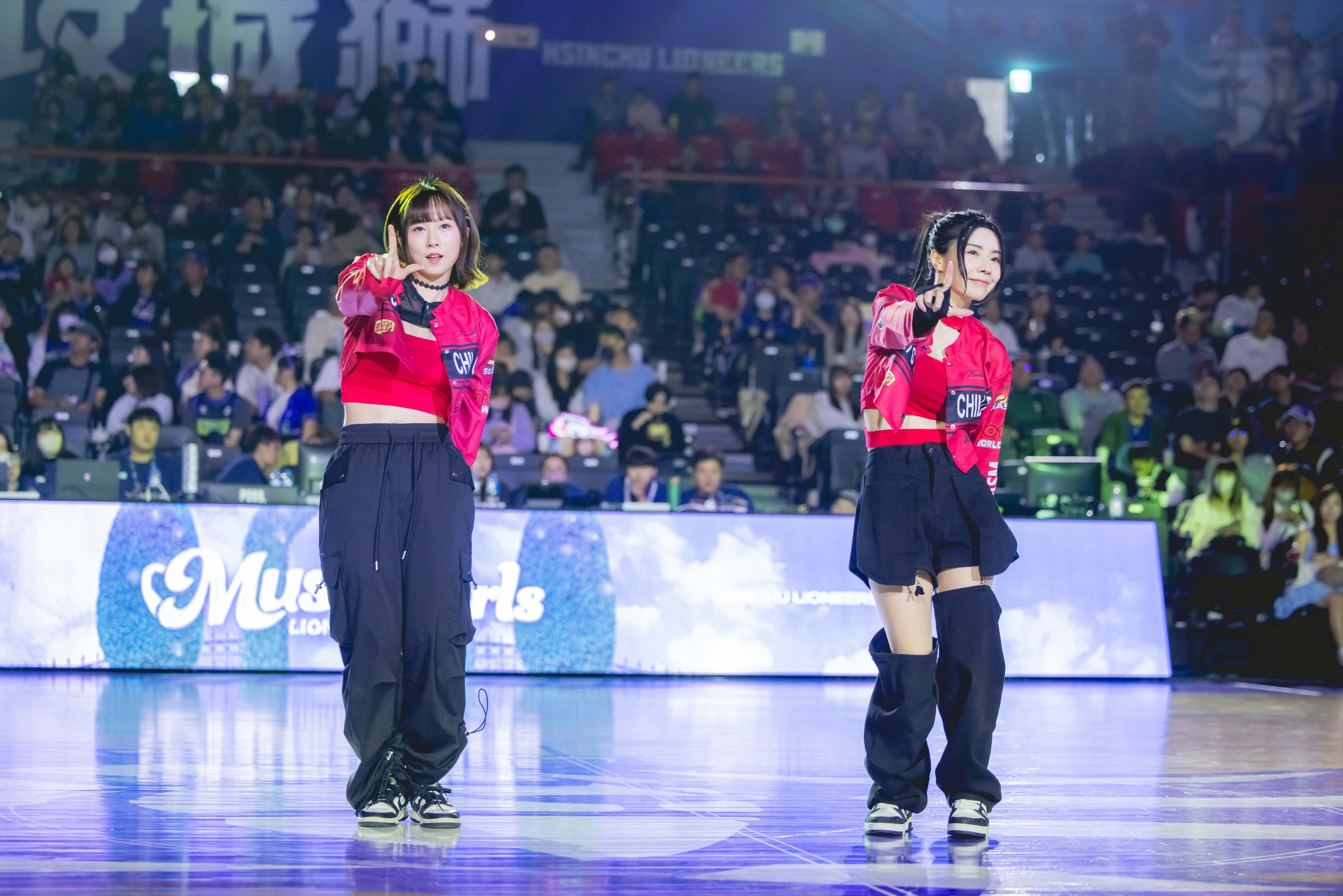 Muse Girls 斐棋艾融帶來性感舞蹈表演。官方堤供