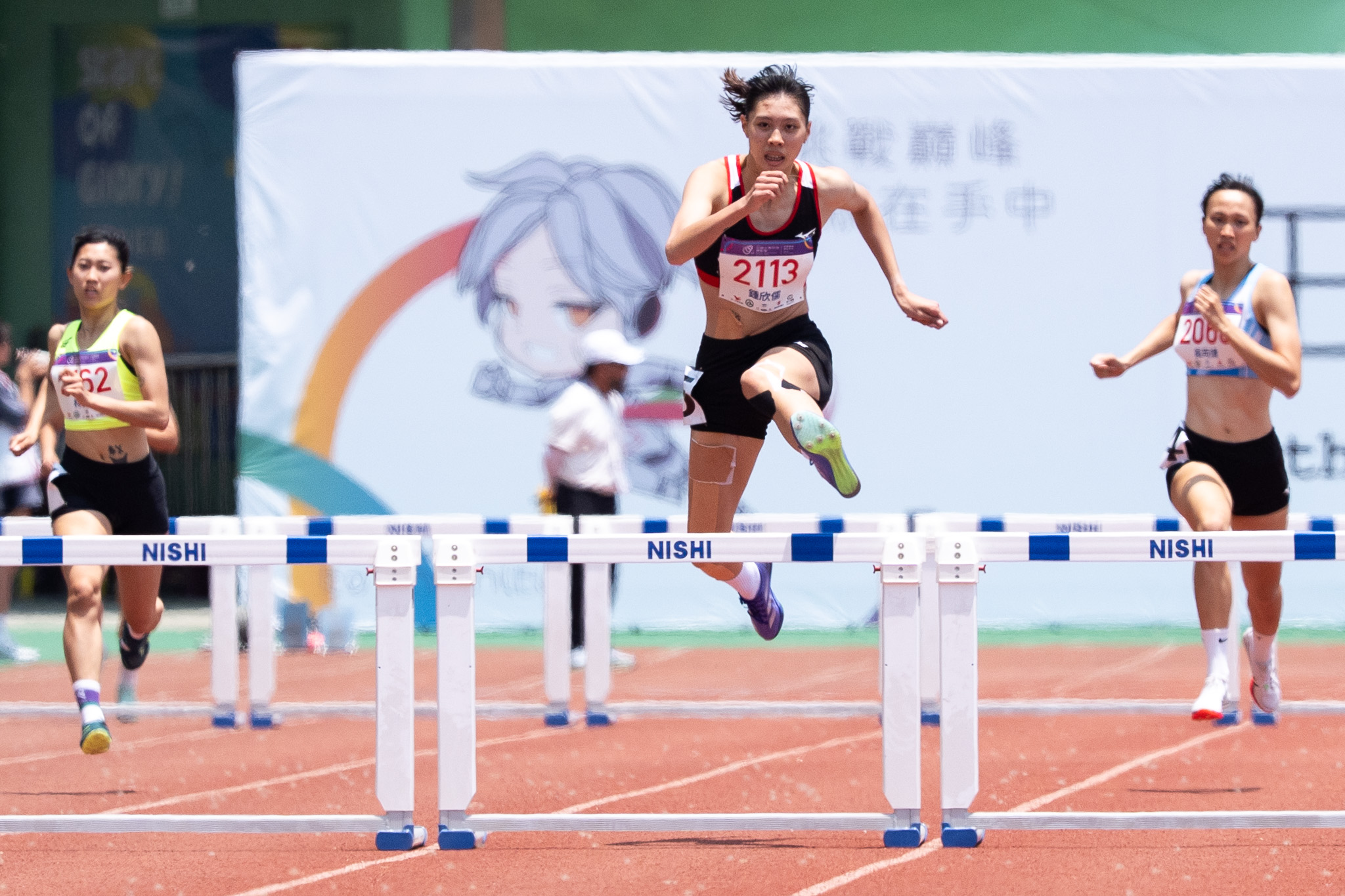 公開女田徑400公尺跨欄決賽金牌台師大鍾欣儒。114全大運提供